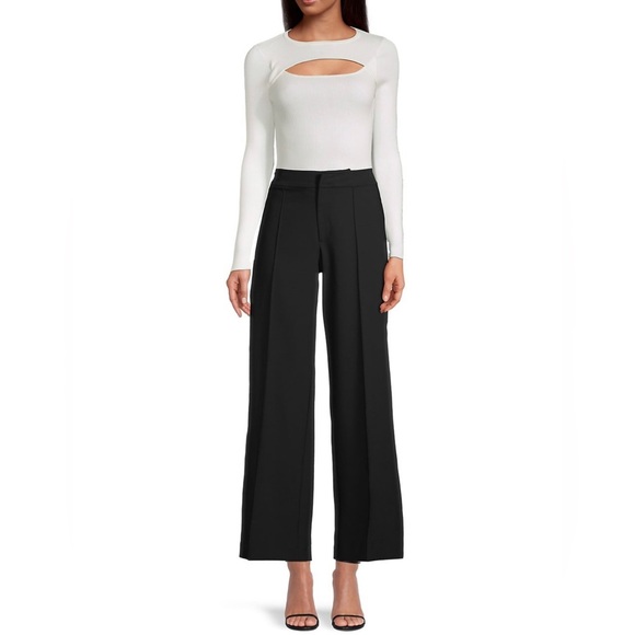 Tahari White Cut-Out Ribbed Long Sleeve Top - Women size medium - Picture 2 of 10